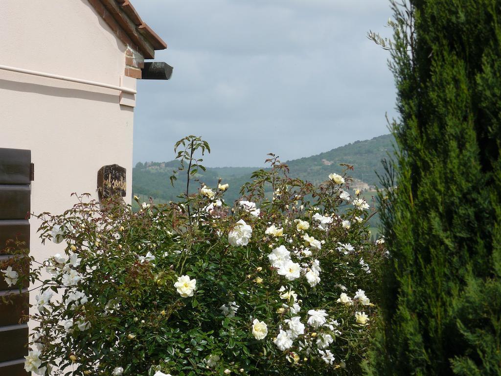 Villa Il Palazzo Dei Diavoli à Montepulciano Stazione Chambre photo