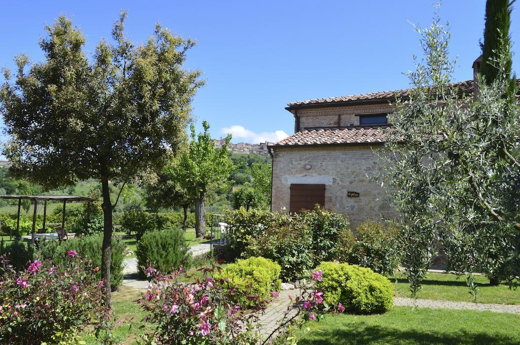 Villa Il Palazzo Dei Diavoli à Montepulciano Stazione Chambre photo